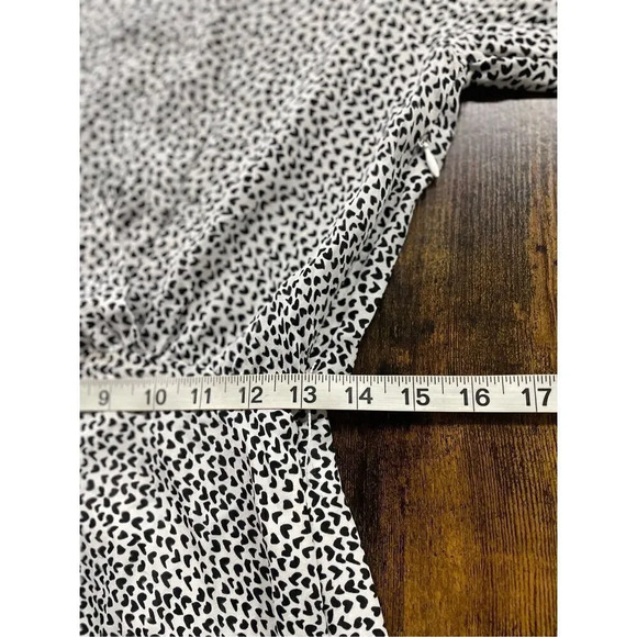 L'Agence Diego Heart Print Wrap Dress - Picture 8 of 14